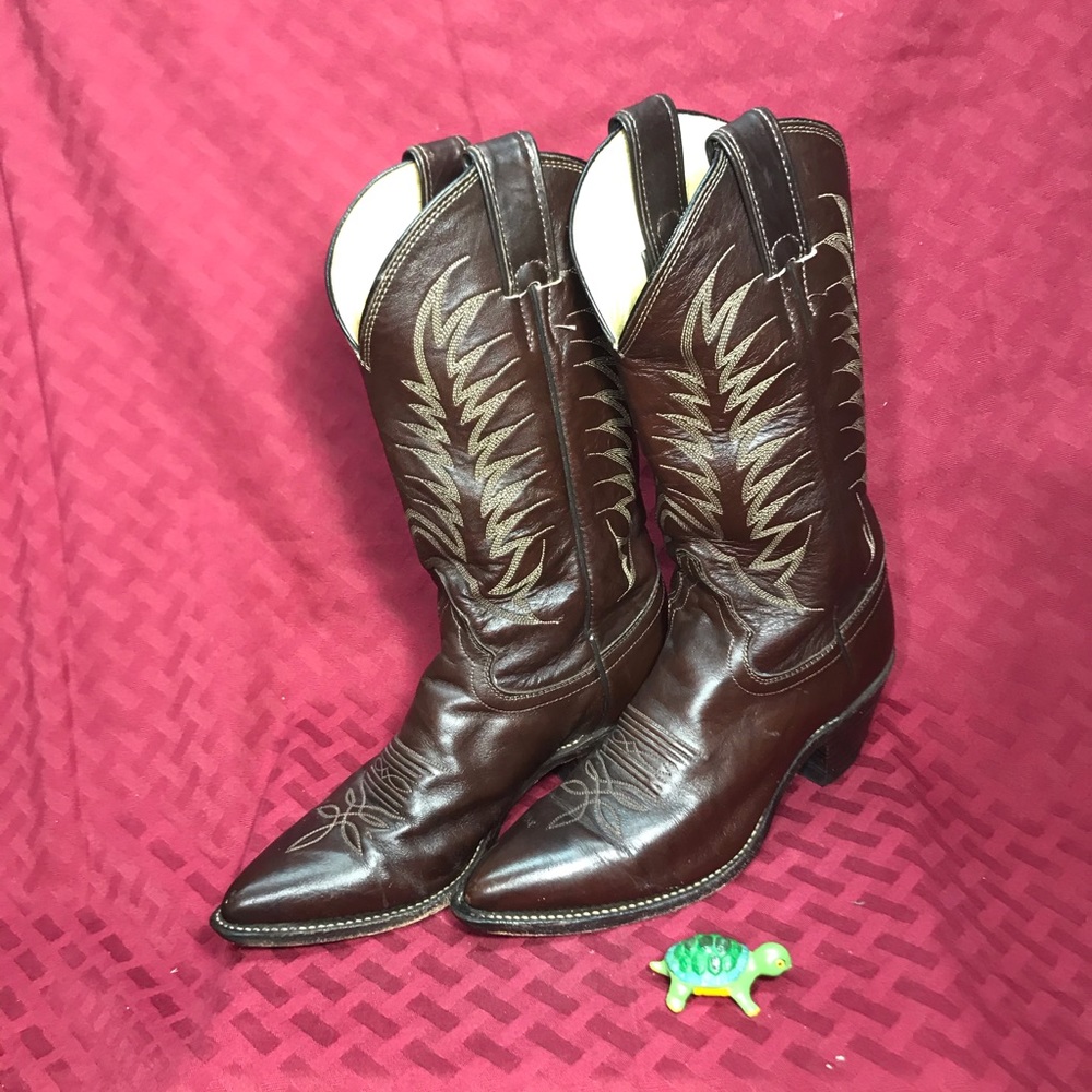 Men’s Justin cowboy boots Brown, size 7B